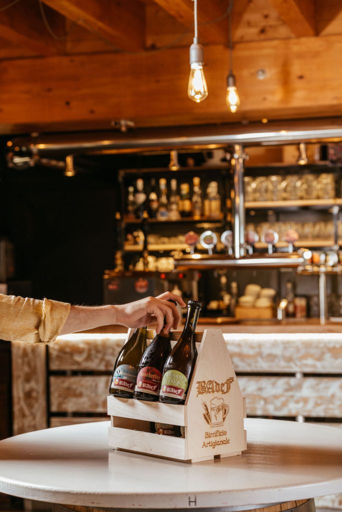 Box degustazione Badef con le bottiglie, in vendita al birrificio e online